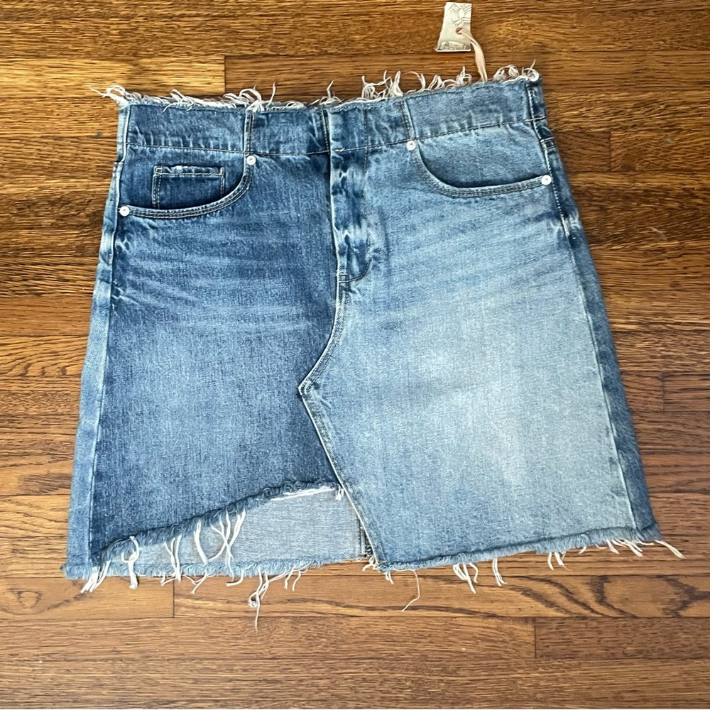 NWT CHELSEA & VIOLET DENIM ASYMMETRICAL MINI SKIRT $88